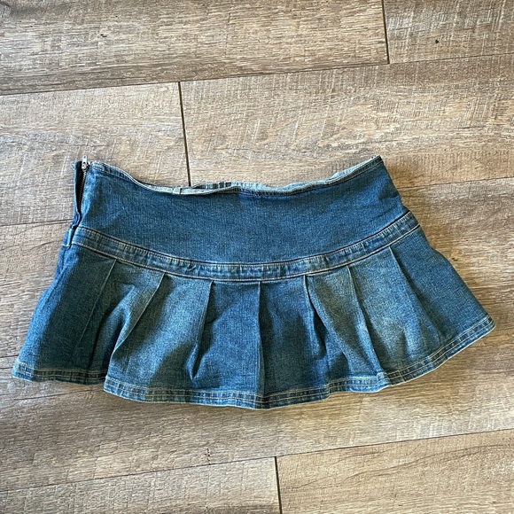 BDG Denim Pleated Micro Mini Skort Y2K Urban Outfitters - Picture 5 of 5
